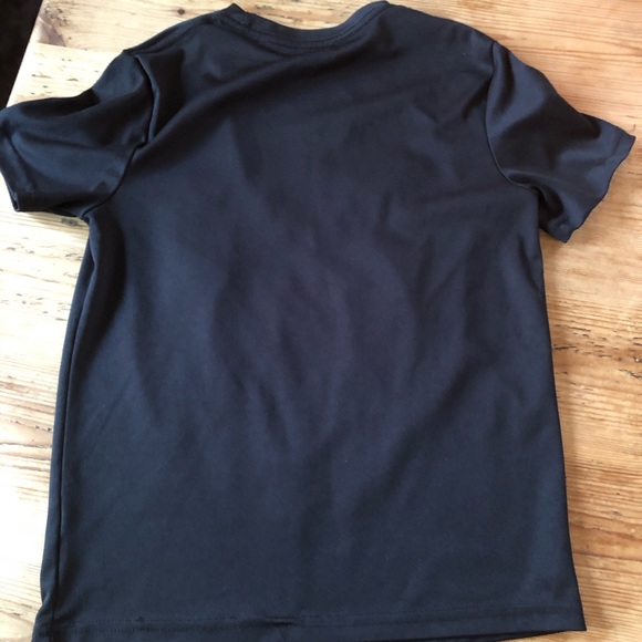 Perfect condition Tek Gear boys soccer jersey - Picture 2 of 3